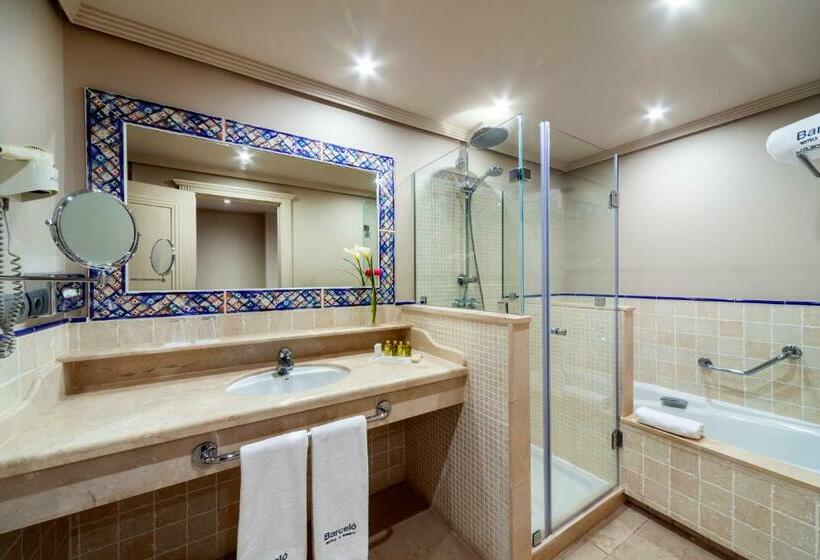Номер Superior Вид на Бассейн, Barcelo Marbella