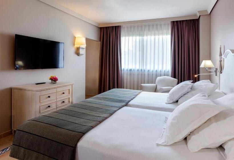 Полулюкс Клуб, Barcelo Marbella