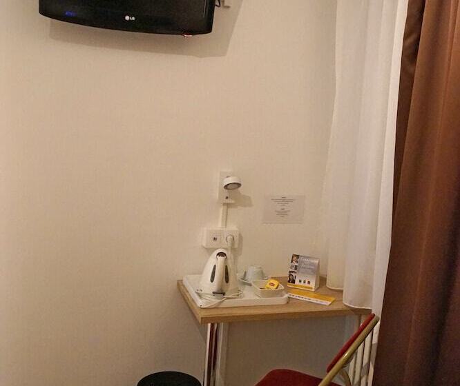 Номер Стандарт Индивидуальный, Comfort Hotel Rouen Alba
