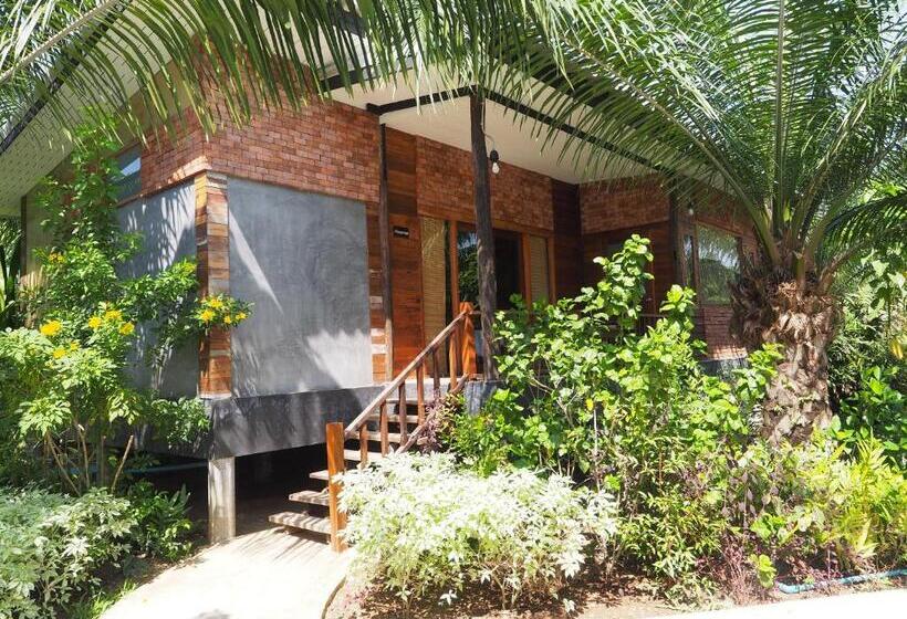 패밀리 룸, Palm Pran Resort