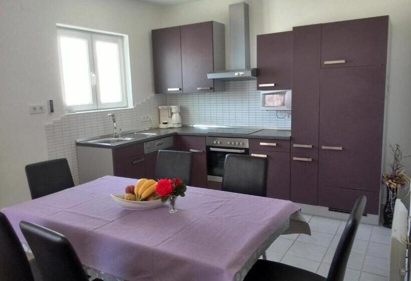 דירת חדר, Guesthouse Raffaello