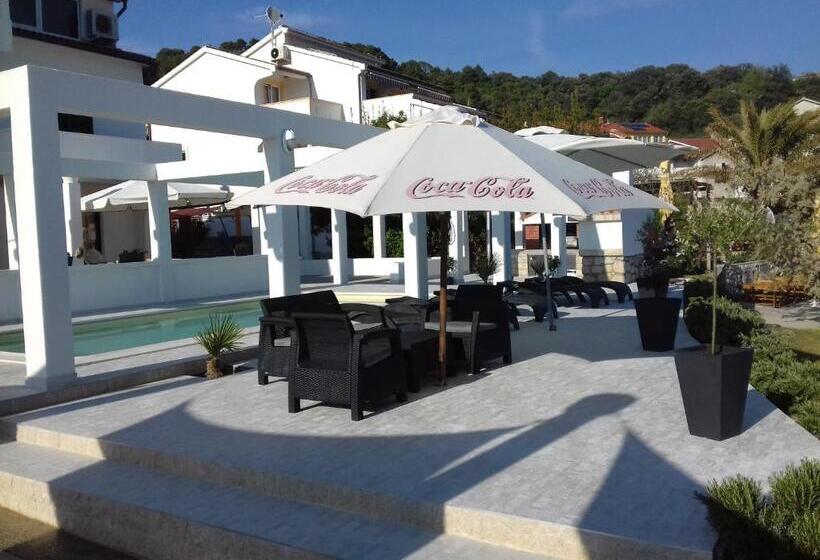 חדר סטנדרט עם מרפסת, Guesthouse Raffaello