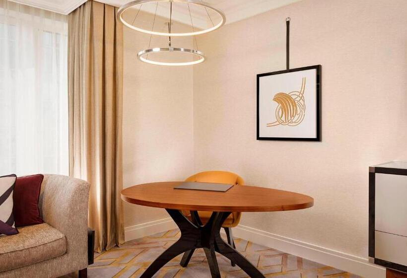 اتاق لوکس با تخت بزرگ, The Ritzcarlton, Berlin