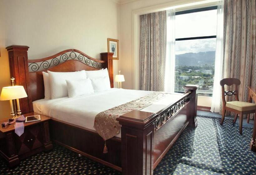 스위트, Waterfront Cebu City Hotel & Casino