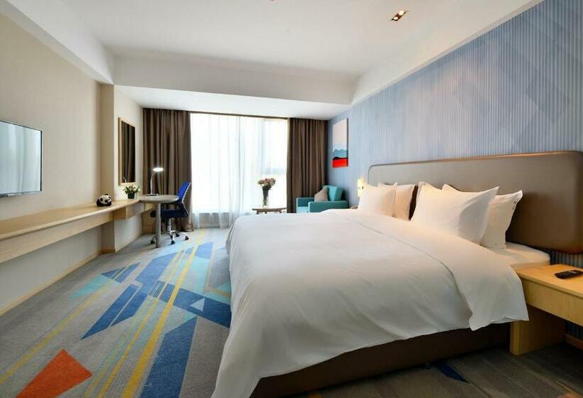 Номер Superior Кровать Кинг, Holiday Inn Express Chengdu Tianhe, An Ihg