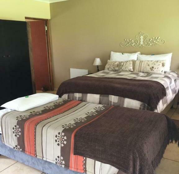 חדר משפחתי, Grace Country Retreat