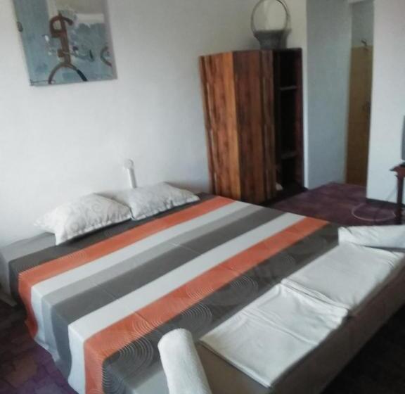 Семейный Номер, Guest House Viola