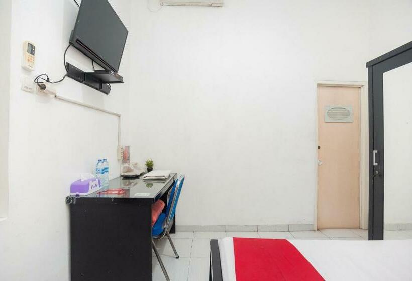 Номер Стандарт, Reddoorz Syariah Near Grand Galaxy Park