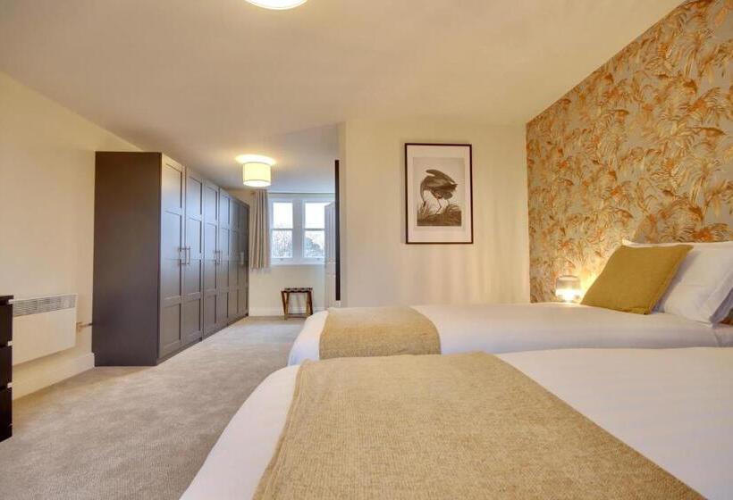 Семейный Номер Deluxe, Orange Grove Hotel & Gardens