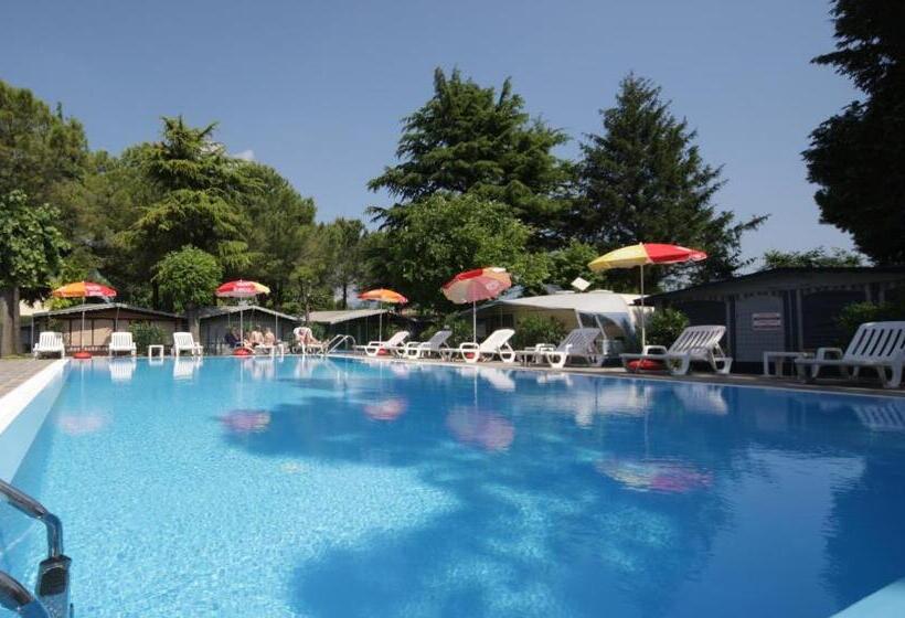 Апартаменты 2 Спальни, Camping Garden Tourist
