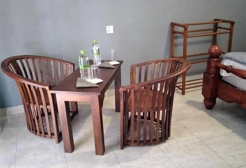Номер Deluxe, Deer Point Hotel Kandy
