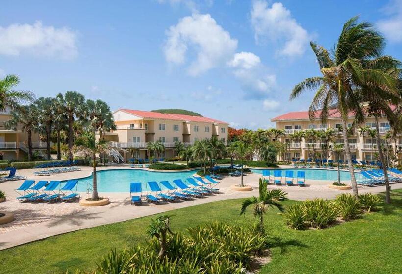 اتاق استاندارد با چشم‌انداز استخر, St. Kitts Marriott Resort & The Royal Beach Casino