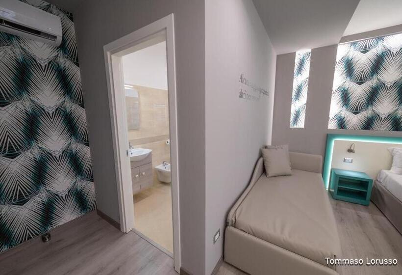 اتاق سوپریور, Holygold Suite