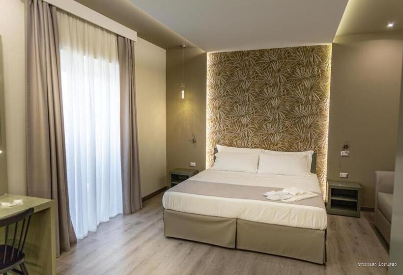 سوئیت با بالکن, Holygold Suite
