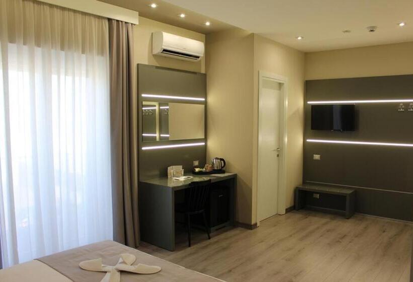 سوئیت با بالکن, Holygold Suite