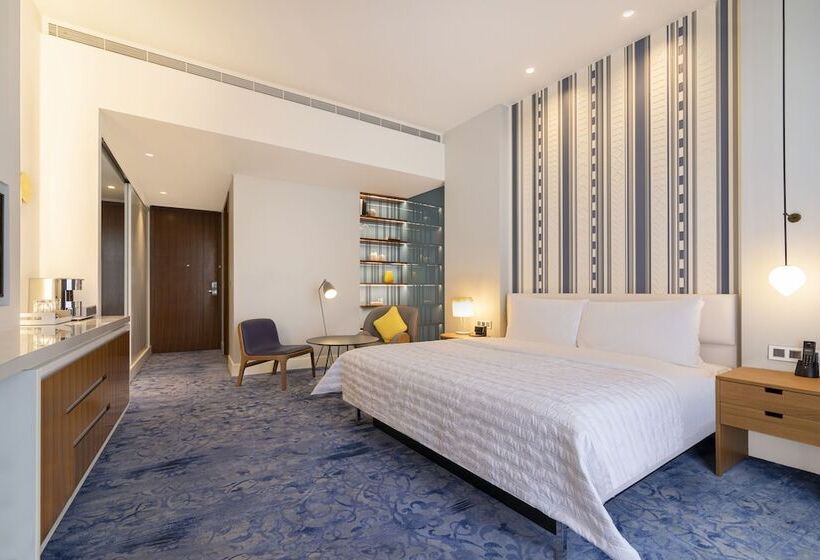 Номер Клуб, Le Méridien Riyadh