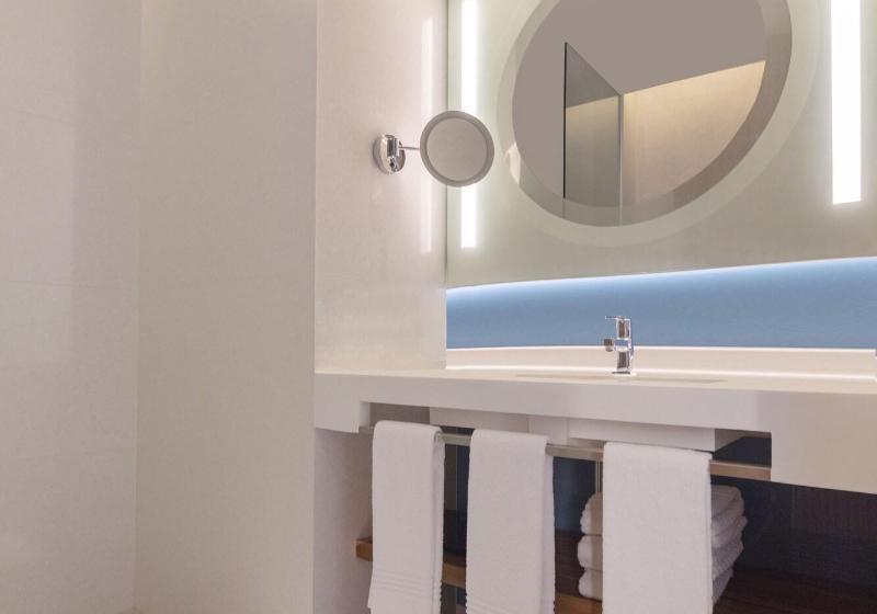 Номер Deluxe, Le Méridien Riyadh