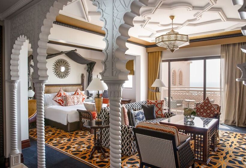 Полулюкс, Jumeirah Al Qasr Dubai