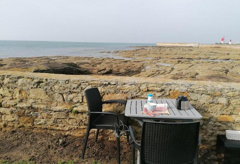Номер Deluxe, La Rose Des Mers