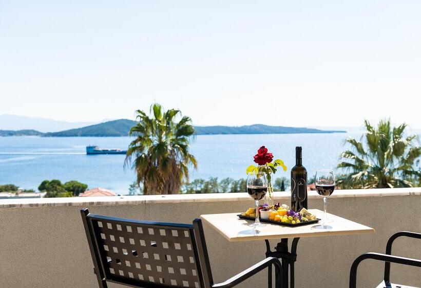 Family Suite, Alexandros Palace