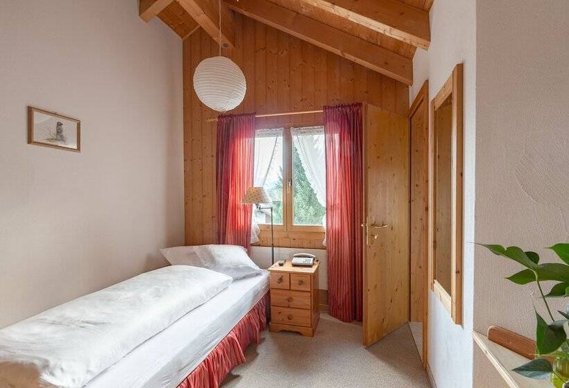 标准单人间, Bellaval