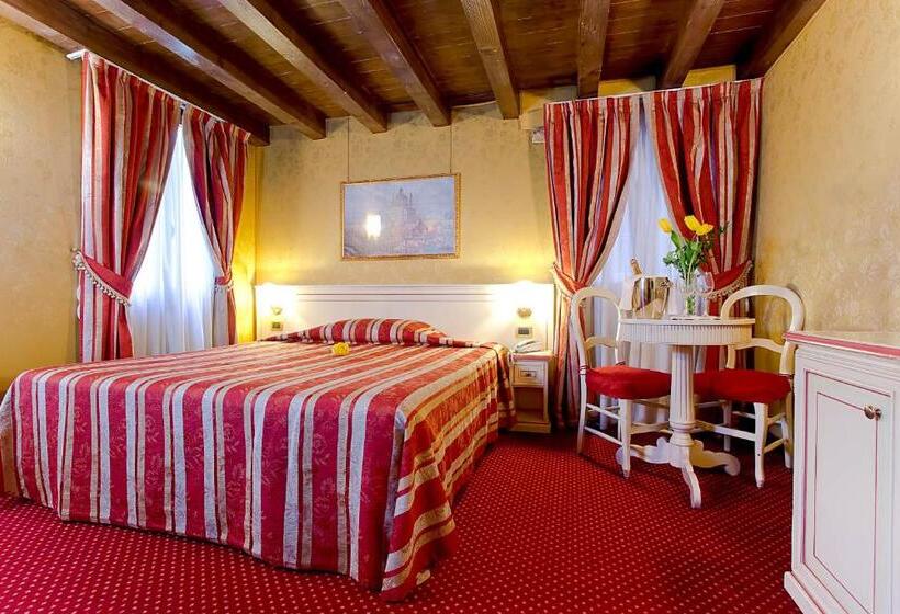 سوییت جونیور, Ca  San Polo