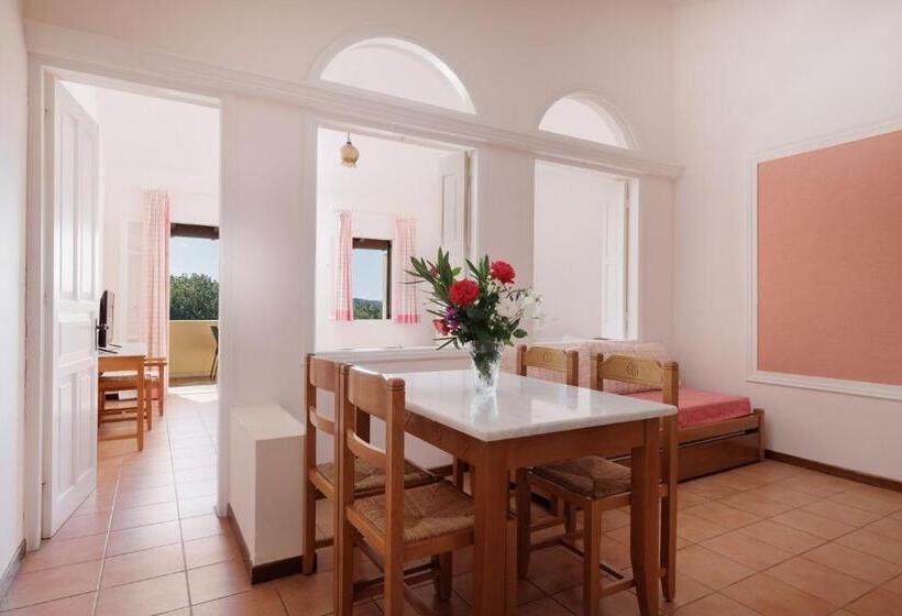 חדר משפחתי צדדי נוף לים, Century Resort