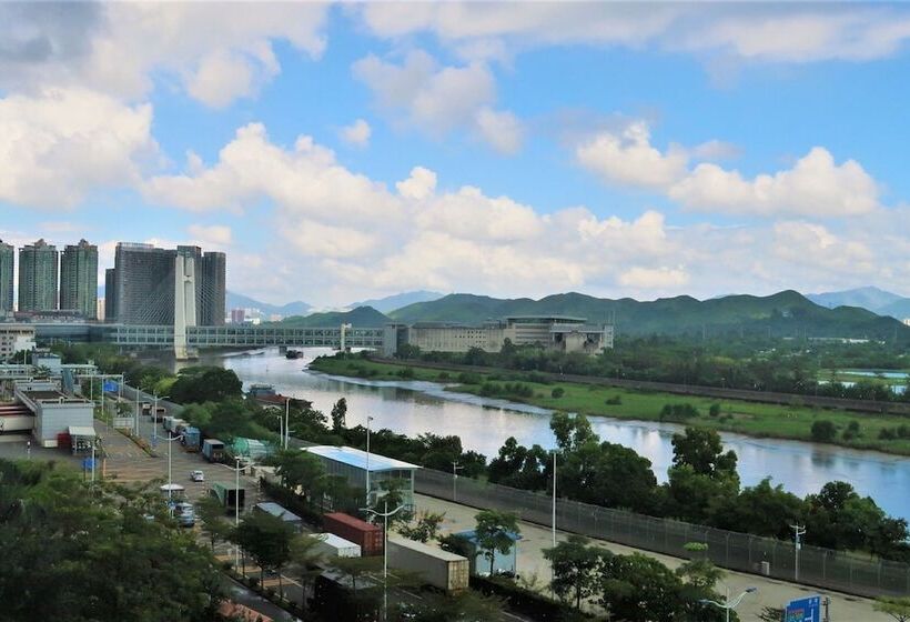 Номер Superior, Four Points By Sheraton Shenzhen