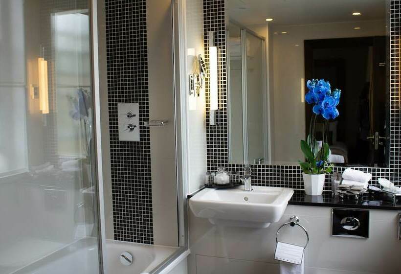 Номер Superior, Wellington Hotel By Blue Orchid