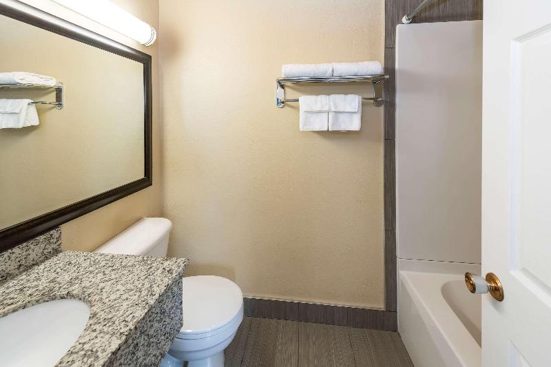 Стандартный Номер Кровать Кинг, Econo Lodge Inn & Suites