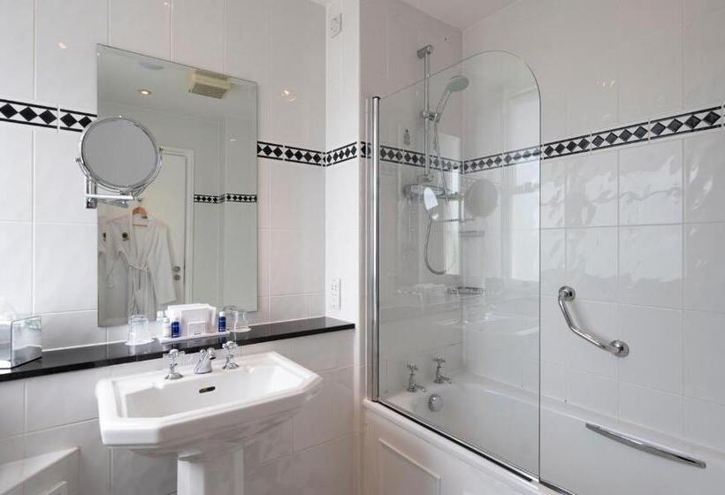 Номер Deluxe Вид на Море, St George S Hotel   Llandudno