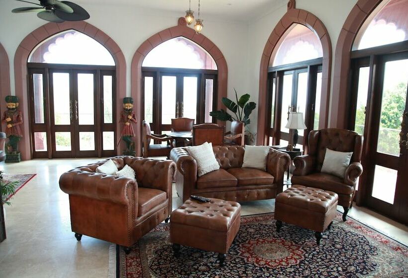 디럭스 방갈로, Jodhai Bai Retreat