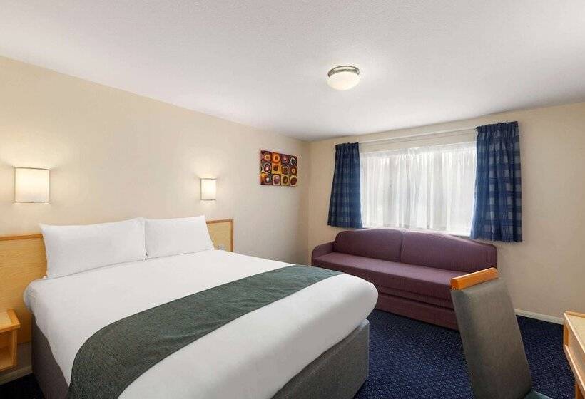Номер Стандарт Двуспальная Кровать, Days Inn Sutton Scotney South