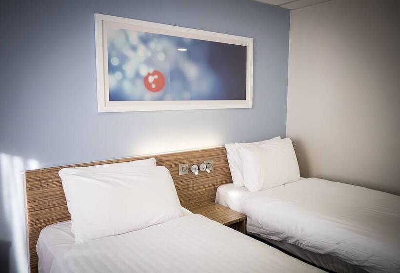 Номер Стандарт, Travelodge Belfast