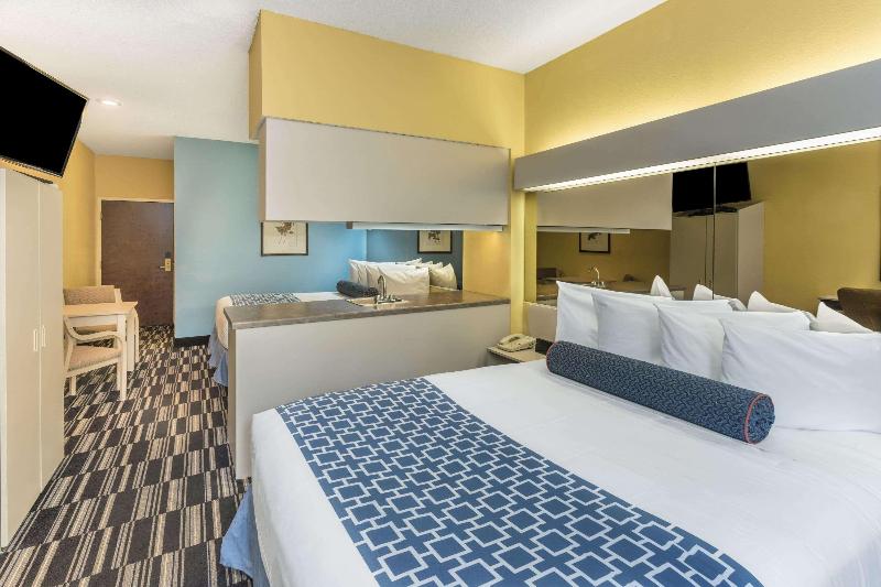 Номер Стандарт, Microtel Inn & Suites By Wyndham Stockbridge/atlanta I75