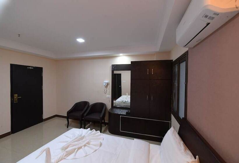 Deluxe Room, Sampath