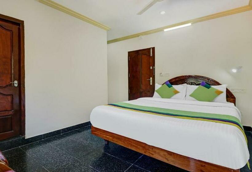 Номер Стандарт, Itsy Hotels The Waters Edge Beach Resort