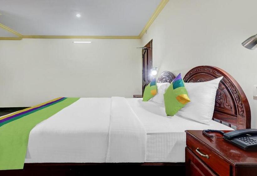 Номер Deluxe, Itsy Hotels The Waters Edge Beach Resort