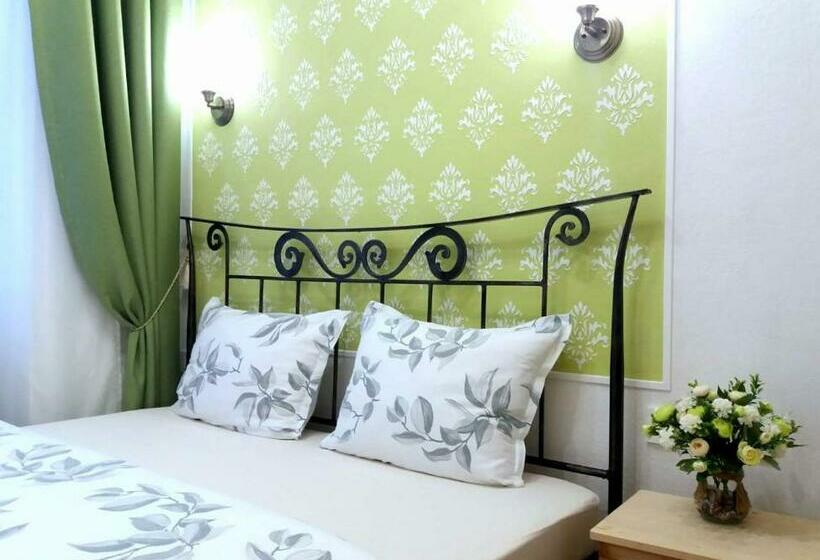 اتاق استاندارد با سرویس بهداشتی مشترک, Guest House Izola