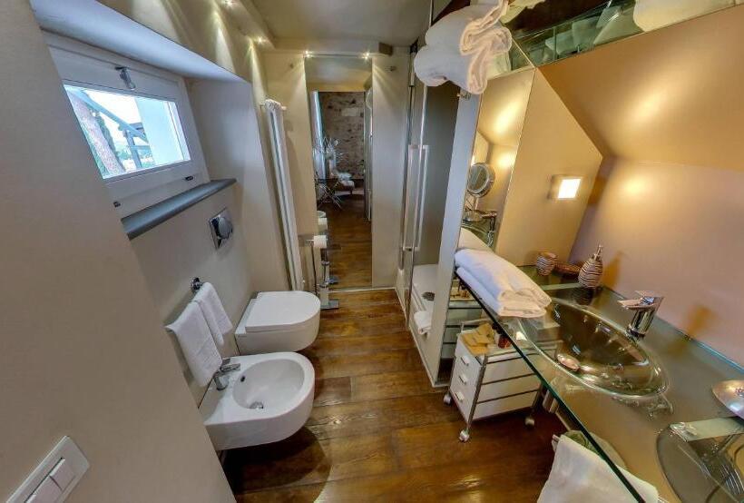 Люкс Вид на Море, Sestosenso Suites