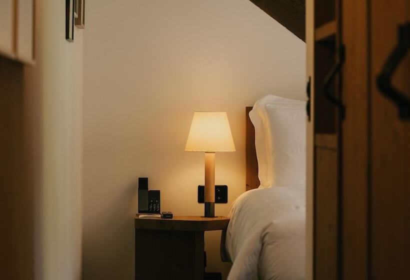 Habitaci�n Est�ndar Abuhardillada, Grand Hotel Belvedere, A Beaumier Hotel & Spa