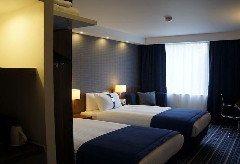 Номер Стандарт, Holiday Inn Express Earls Court, An Ihg