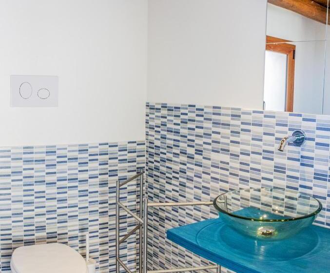 Четырехместный Номер Стандарт Вид на Море, Borgo Marino Suite B&b