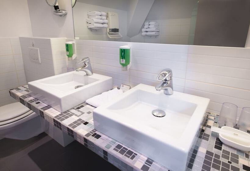 Семейный Номер, Best Western Adagio Saumur