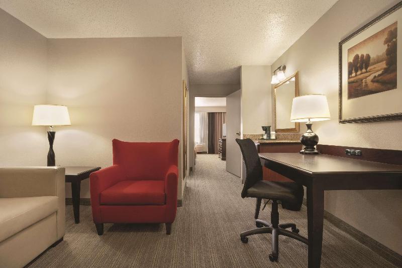 Люкс Кровать Кинг, Country Inn & Suites By Radisson, Moline Airport, Il
