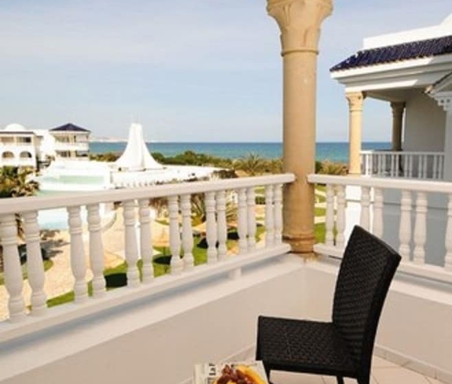 Полулюкс Вид на Море, Golden Tulip Taj Sultan Resort