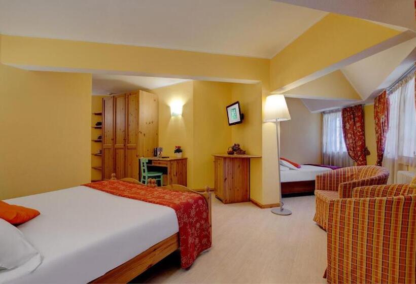 Четырехместный Номер Стандарт, Ih Hotels Courmayeur Mont Blanc