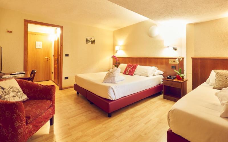 Номер Стандарт Трехместный, Ih Hotels Courmayeur Mont Blanc
