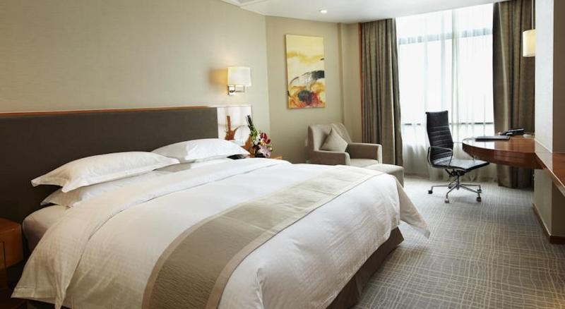 اتاق اجرایی, Ramada Plaza Shanghai Pudong Airport   A Journey Starts At The Pvg Airport