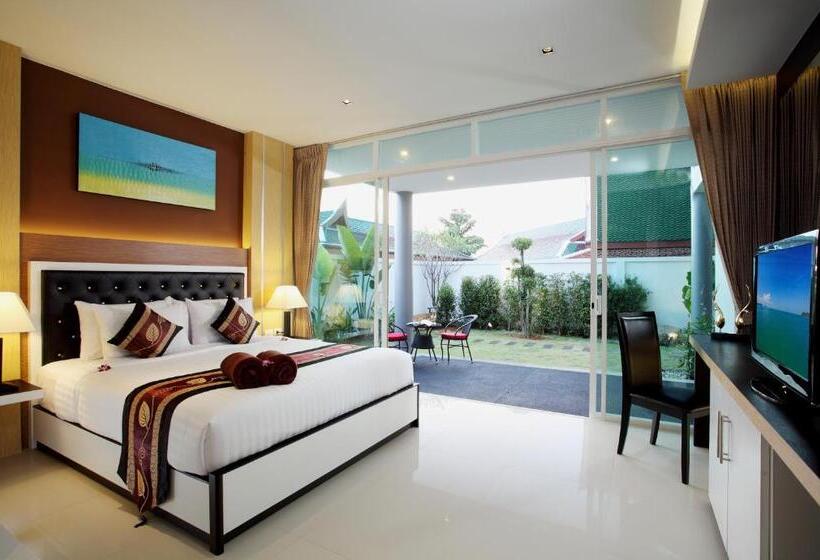 Вилла 3 Спальни с Бассейном, Kata Sea View Villas